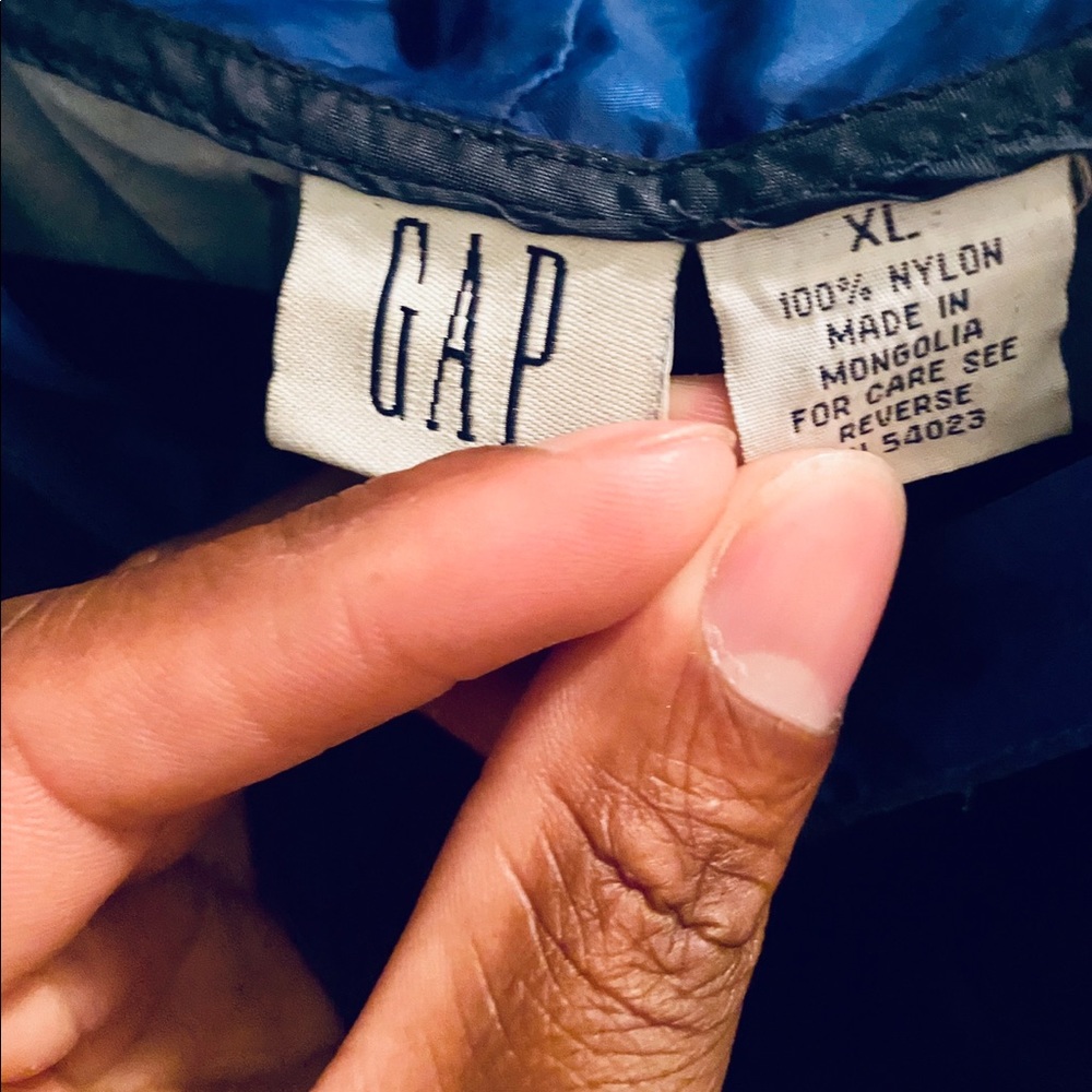 Gap Windbreaker Pullover - image 2